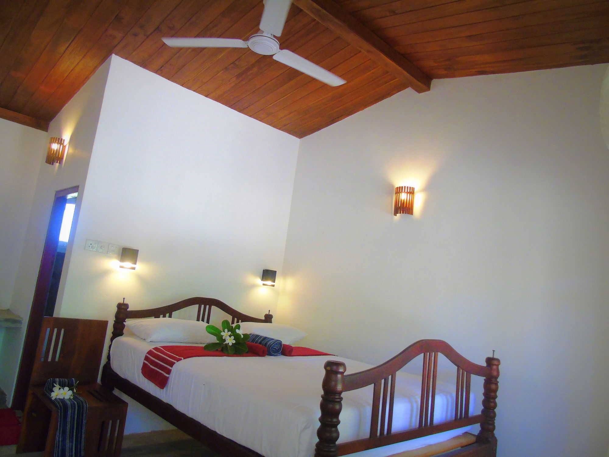 Talalla Coconut Hotel Buitenkant foto