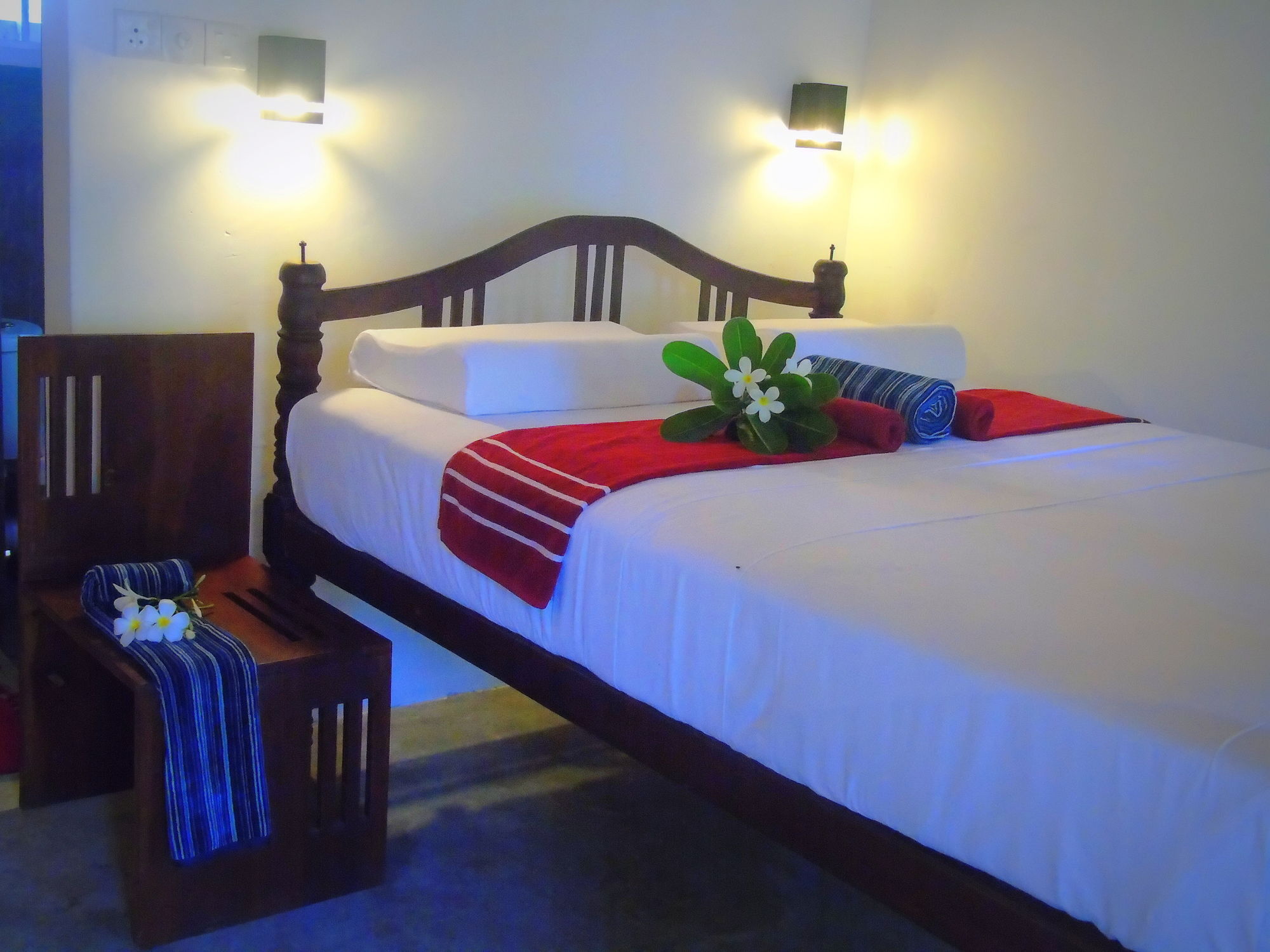 Talalla Coconut Hotel Buitenkant foto